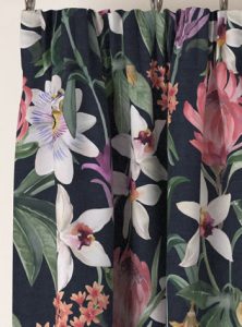 Mini curtains